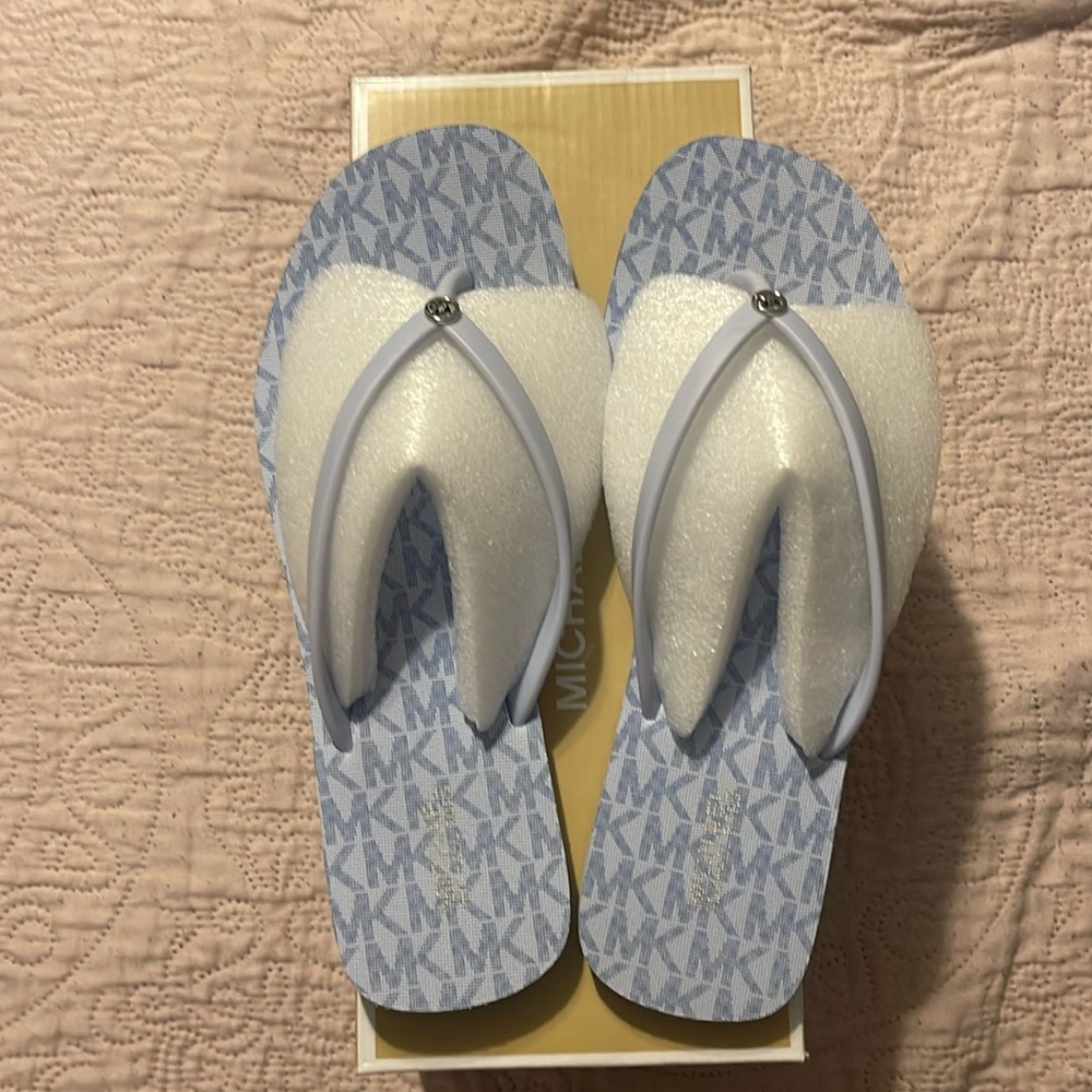 Michael Kors JINX Flip Flop SOFT SKY 40S1JIFA5Q